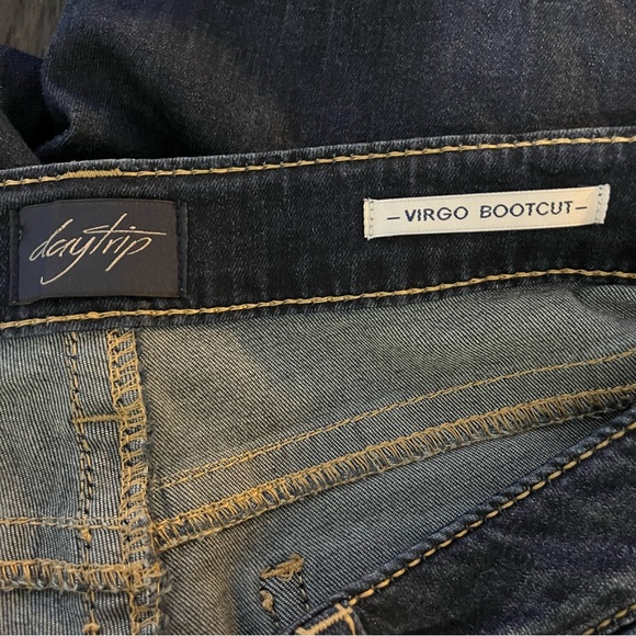 Daytrip Virgo Bootcut Jeans Size 33 - Picture 3 of 5